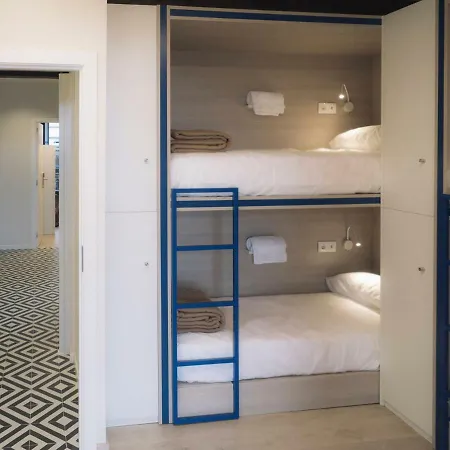 Hostel Santiago Km-0 *